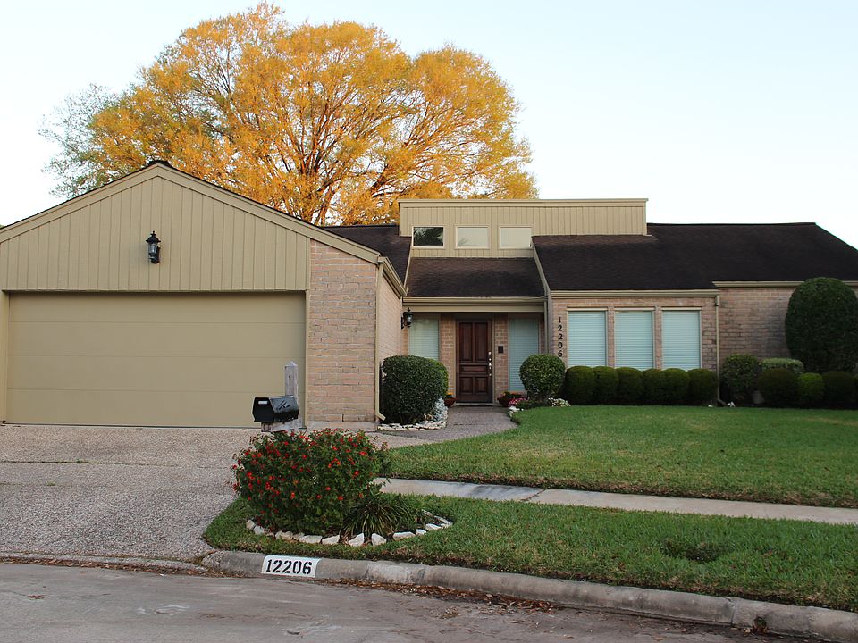 1st image of 12206 Ravenmoor Dr