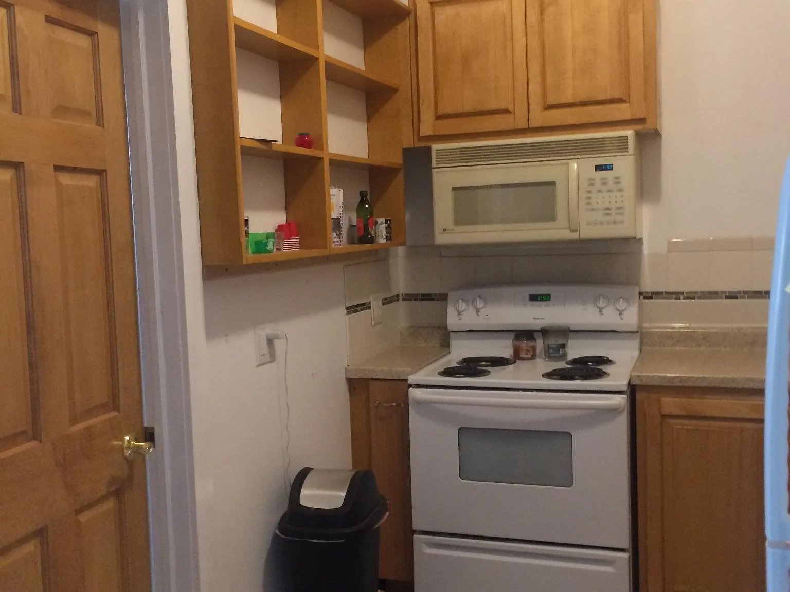 2 bed, 800 sqft, $1,150 — Photo 2