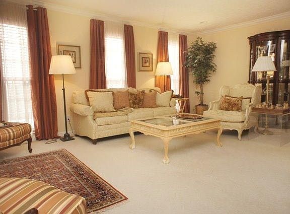 4th image of 7246 Mariemont Cres