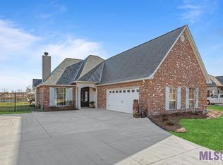 36358 Stanton Hall Ave, Denham Springs, LA 70706