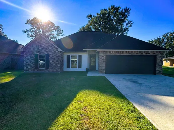 1725 Amelia Ave, Gonzales, LA 70737