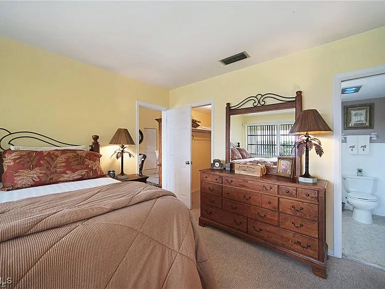 4613 SE 5th Ave #203 — Photo 11
