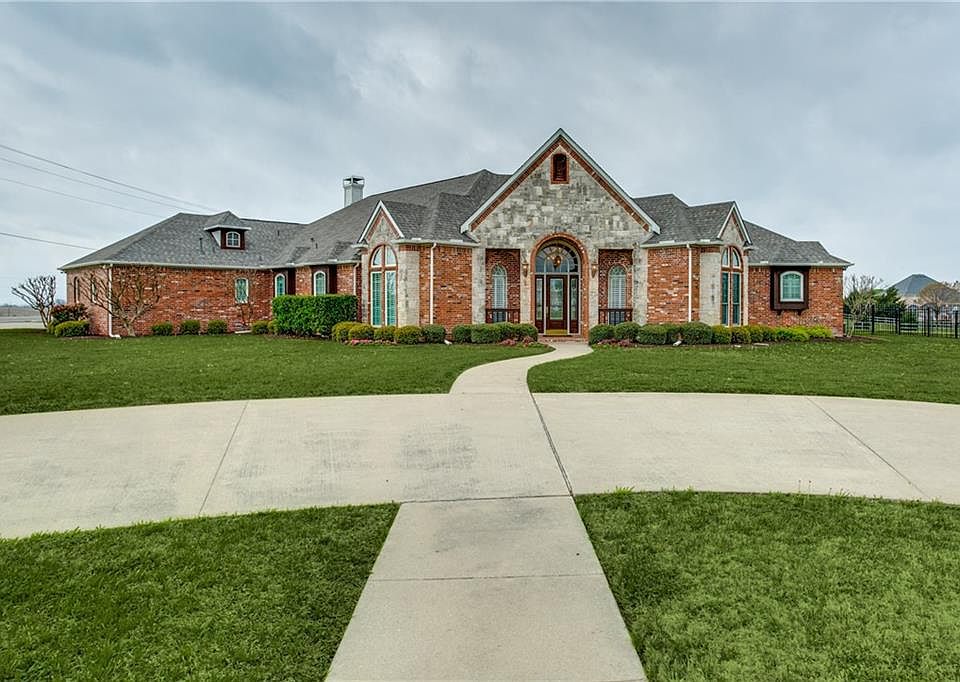 1st image of 3621 Quail Hollow St