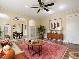 87 Brevard Rd, Asheville, NC