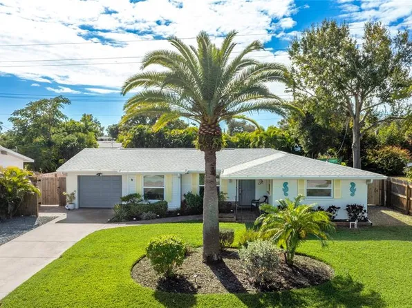 5603 1st Avenue Dr NW, Bradenton, FL 34209