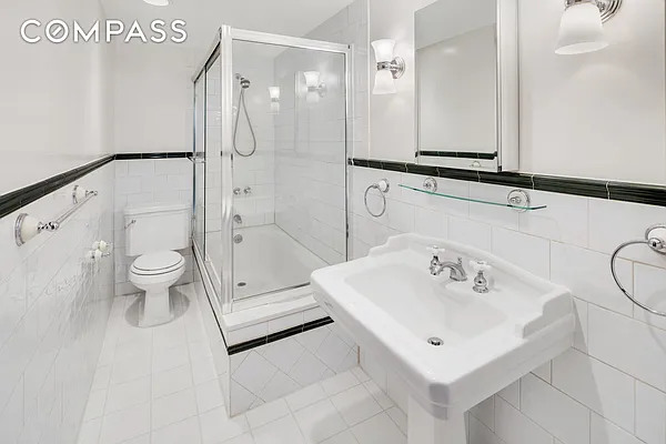 Sold by Compass | media 19