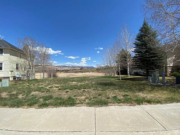 3rd image of 85 Cottage Dr
