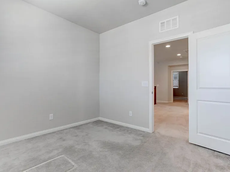 8040 Skye Falls St — Photo 28