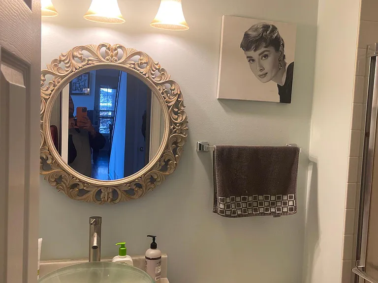Ashford Ln — Photo 8