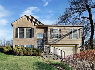 22 Amelia Park Dr, Amelia, OH 45102