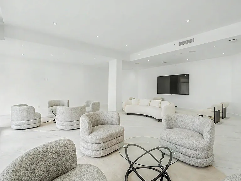 4201 N Ocean Blvd #203 — Photo 66