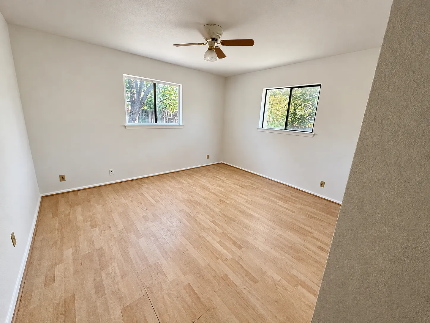 2 bed, 1030 sqft, $1,850 — Photo 2