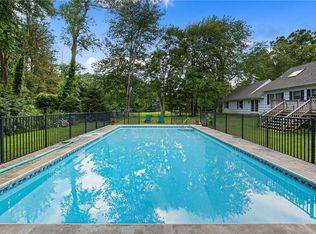 33 Lakeview Rd, North Salem, NY 10560