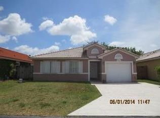 8403 SW 157th Pl, Miami, FL 33193