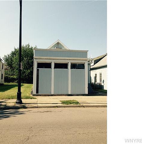 2nd image of 468 Connecticut St