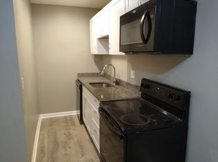 3428 E 9th St UNIT 2B-3428-2B, Kansas City, MO 64124