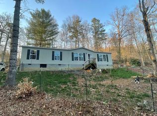 127 Gibson Ridge Rd, Franklin, NC 28734