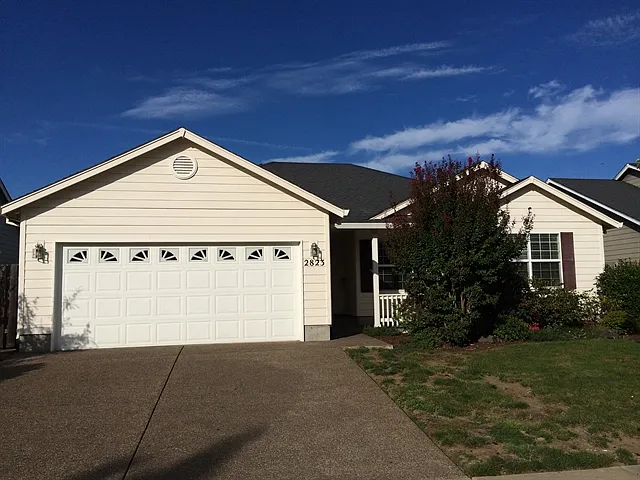 3 bed, 2.0 bath, 1326 sqft, $2,275 — Photo 1