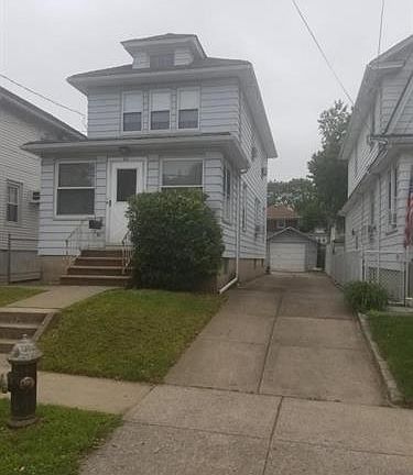 2nd image of 66 Burnside Ave