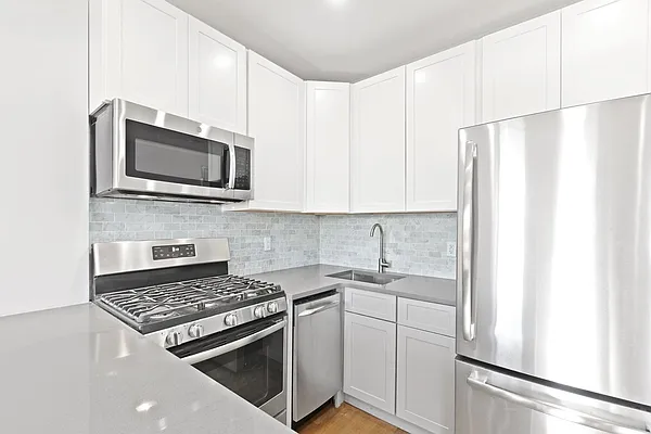 Rented by Compass | media 2