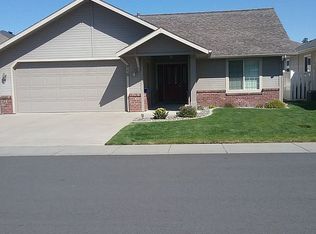 715 SE Magnoni Dr, College Place, WA 99324