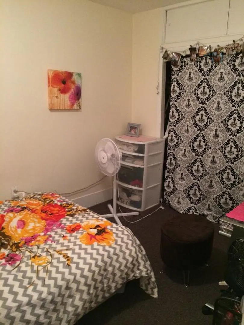 3 Bedroom — Photo 2