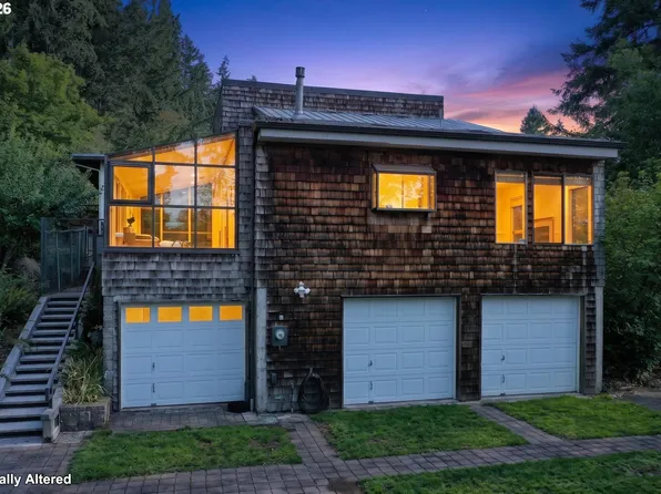 2420 Floral Hill Dr, Eugene, OR 97403
