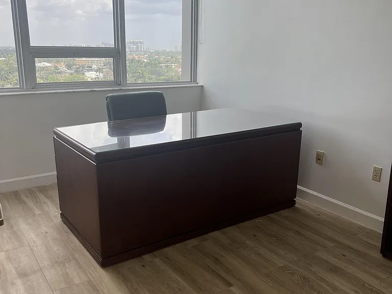 2455 E Sunrise Blvd #917-I — Photo 8