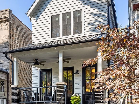 2nd image of 1628 W Bryn Mawr Ave