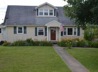 296 Cherokee Rd, Bristol, VA 24201