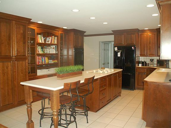 5th image of 1007 Dockway Dr