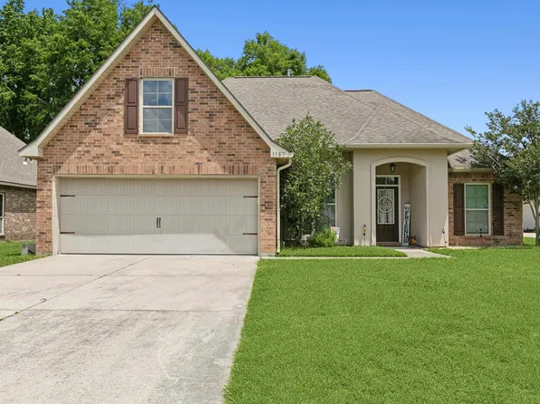 1160 Rue Riviere Dr, Port Allen, LA 70767