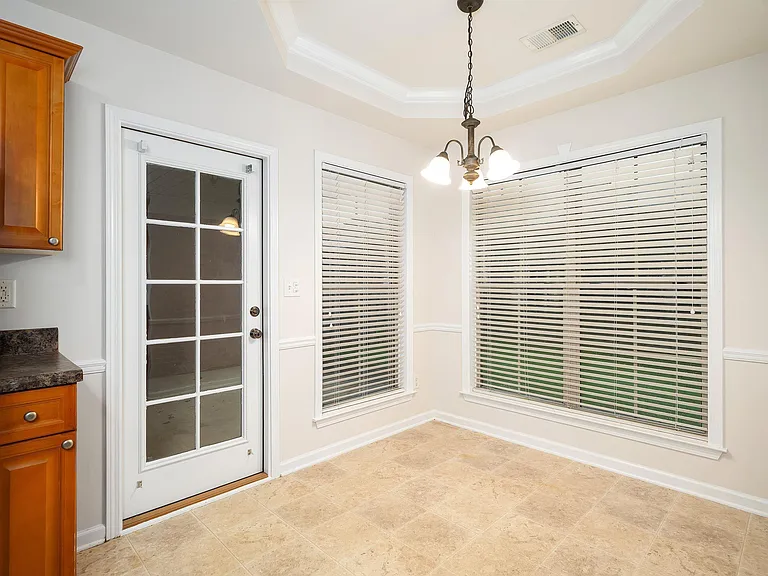 6062 Townley Ct — Photo 15