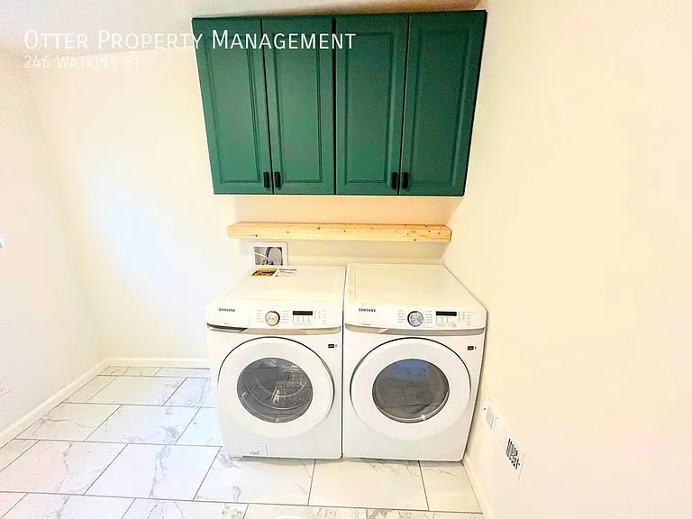 246 Watkins St — Photo 21