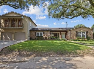 128 Oakview Blvd, Lafayette, LA 70503