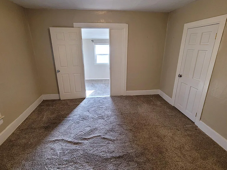 1036 Rood Ave #4 — Photo 12