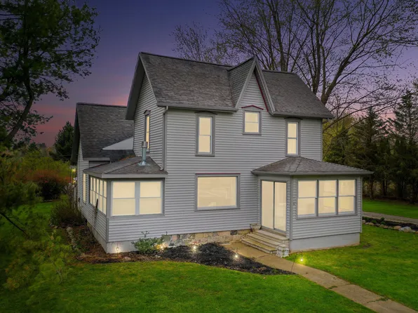 306 E Elmwood Ave, Leonard, MI 48367