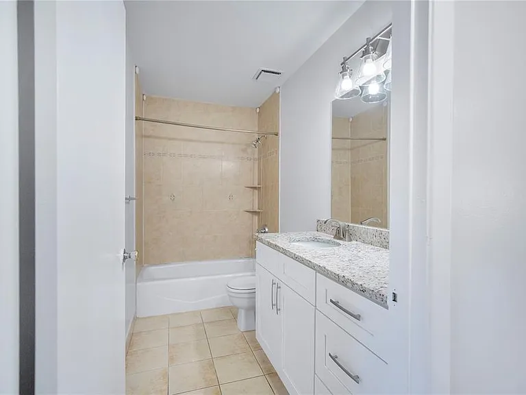 725 Northlake Blvd #67 — Photo 18