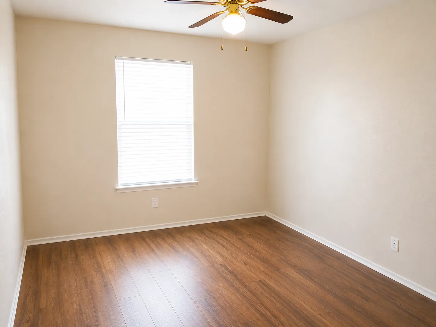 2 bed, 800 sqft, $925 — Photo 4