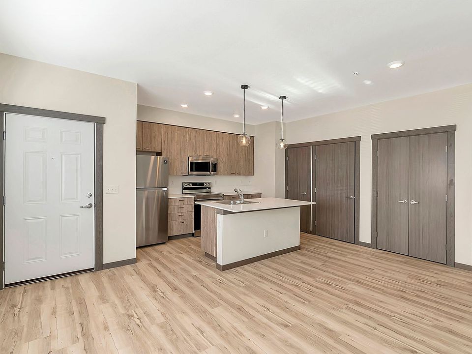 1st image of 13521 97th Ave E #204