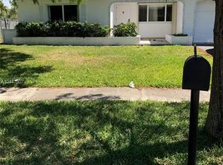 1245 NW 90th Ter, Pembroke Pines, FL 33024