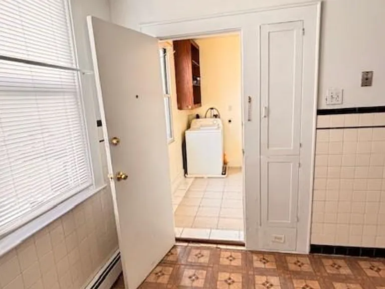 758 Hamilton St — Photo 10