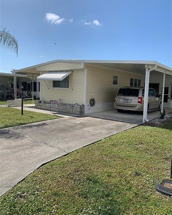 1st image of 27452 Pauline Dr
