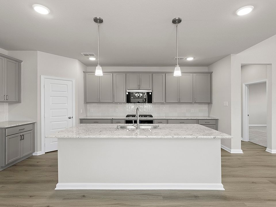 1st image of 1648 Edgeway Dr