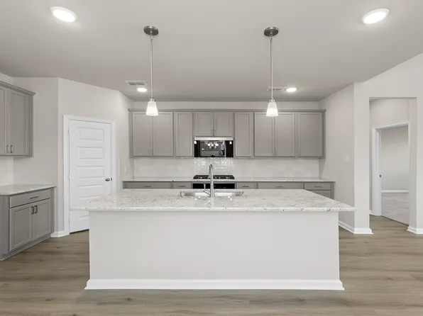 1648 Edgeway Dr, Aubrey, TX 76227