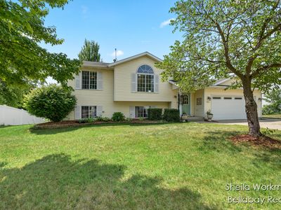 322 Riverwood Dr, Middleville, MI, 49333