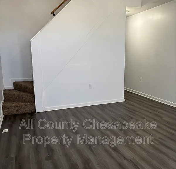 2023 W Lanvale St — Photo 2