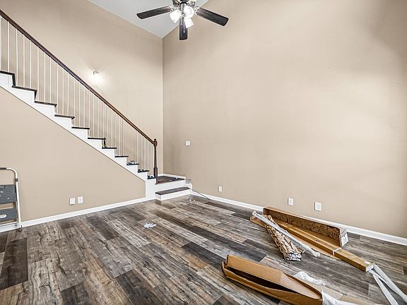 4th image of 144 Waterwheel Cir