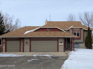 830 E Lake Cowdry Rd NW, Alexandria, MN 56308