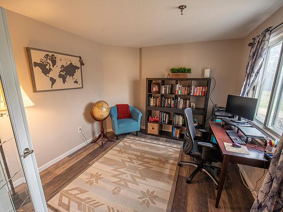 4th image of 2550 Concord Way